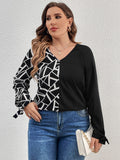 Honey Plus Size V-neck long sleeve t-shirt with geometric print